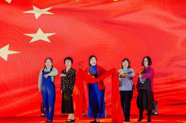 探索吉鹿力问答社区,尽在相亲男频繁微信,偶尔约见面,很少见。微聊的全都是日常,迟迟不表白,不表明态度要不要交往?什么情况?